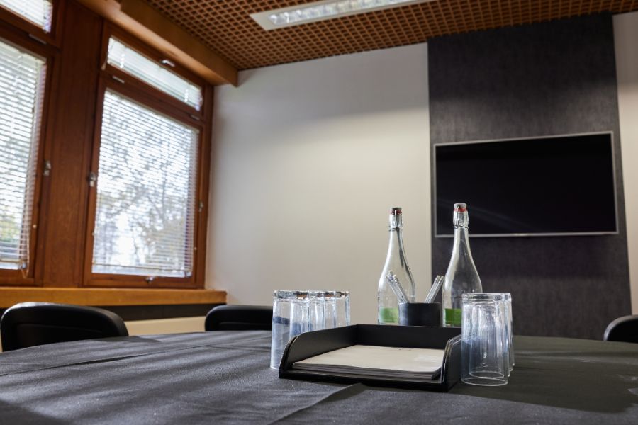 Small meeting room in Connex