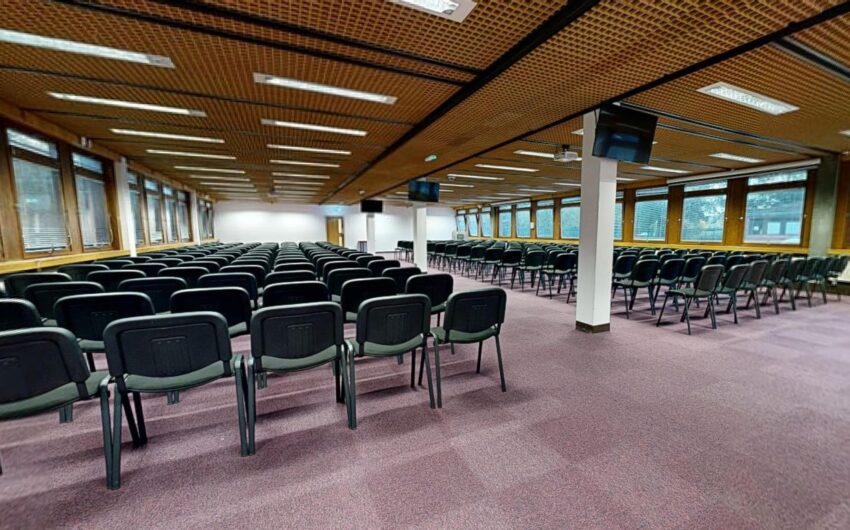 Conference training room for large groups